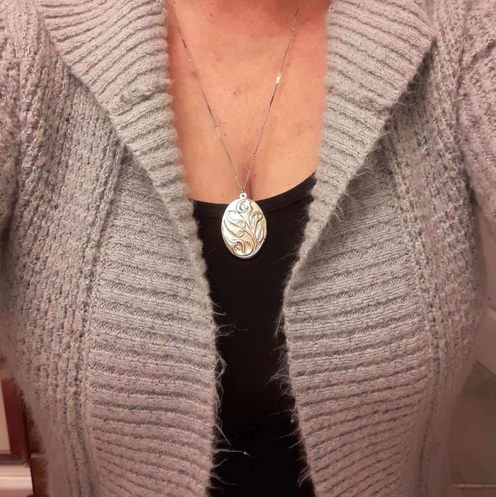 Vintage Floral Locket
